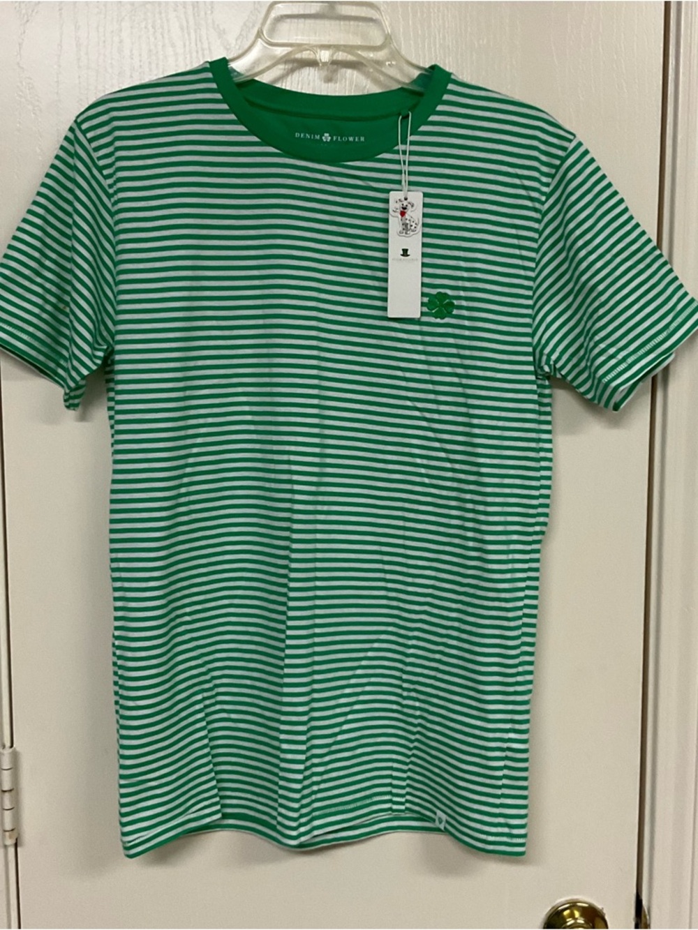 🌺$3.00 final price-Denim & Flower Green and White Striped Short Sleeve Tee